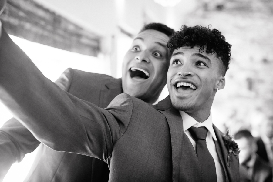 brothers selfie