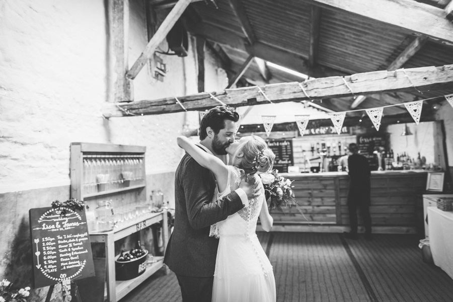 wedding kiss