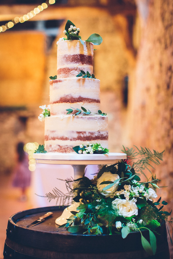 wedding cake little kendal cakery